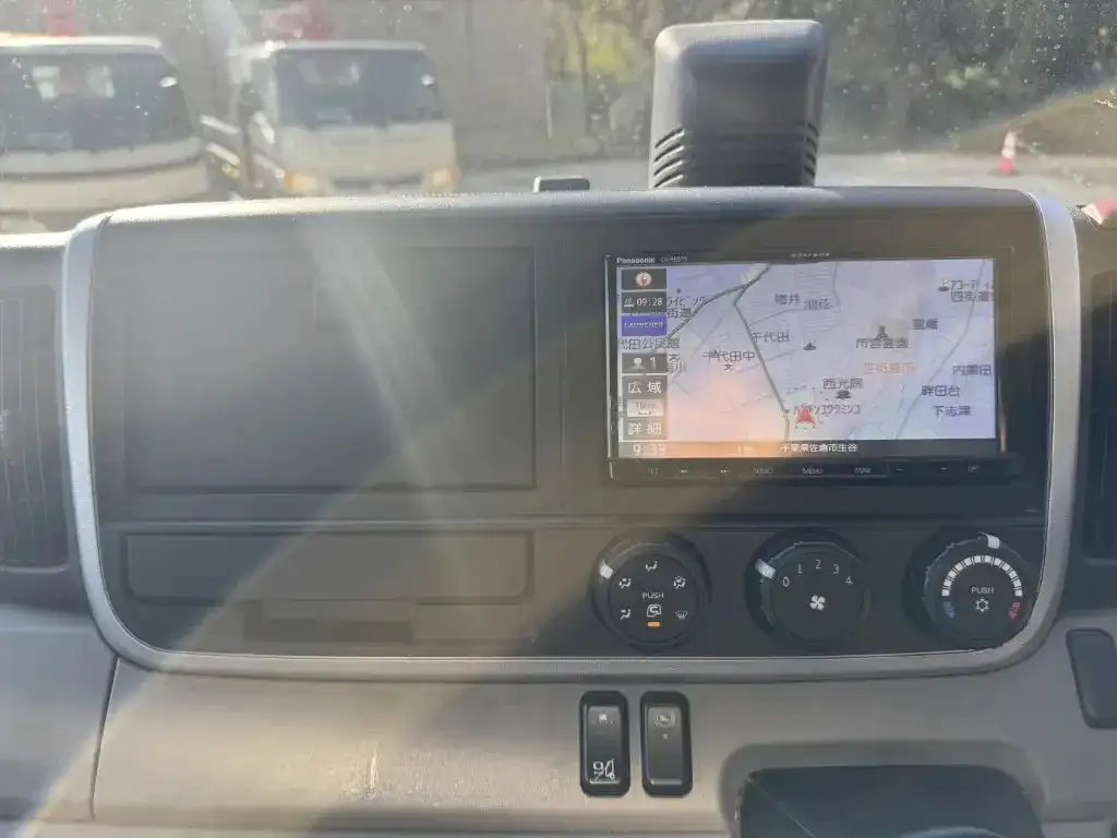 三菱 キャンター 小型 アルミバン サイドドア 2PG-FEB50の中古トラック画像14