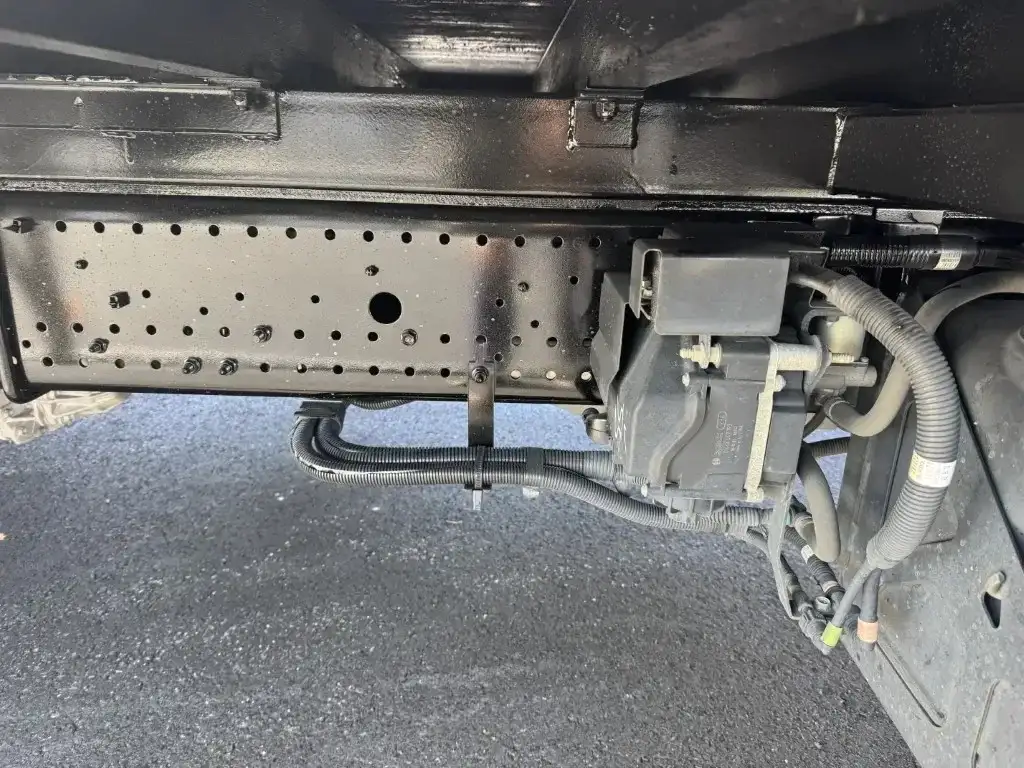 いすゞ フォワード 中型/増トン 平ボディ アルミブロック ベッドの中古トラック画像18