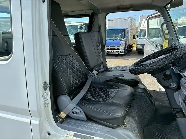 三菱 キャンター 小型 平ボディ Wキャブ TPG-FBA00の中古トラック画像10