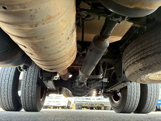 三菱 キャンター 小型 平ボディ Wキャブ TPG-FBA00の中古トラック画像16