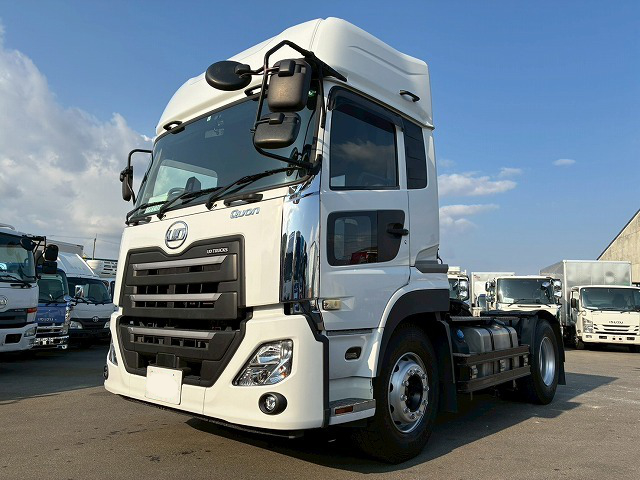 日産UD クオン 大型 トラクター