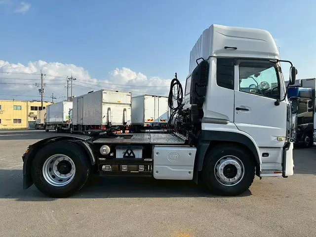 日産UD クオン 大型 トラクター ハイルーフ 1デフの中古トラック画像3