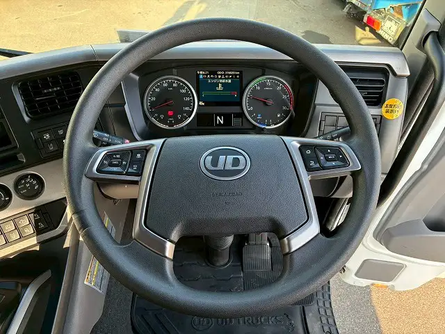 日産UD クオン 大型 トラクター ハイルーフ 1デフの中古トラック画像13