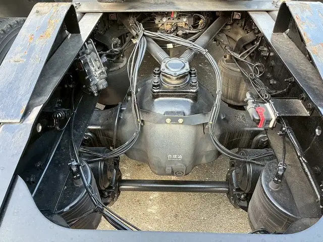 日産UD クオン 大型 トラクター ハイルーフ 1デフの中古トラック画像9