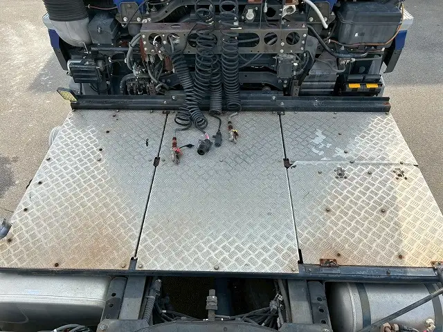 日産UD クオン 大型 トラクター ハイルーフ 1デフの中古トラック画像6