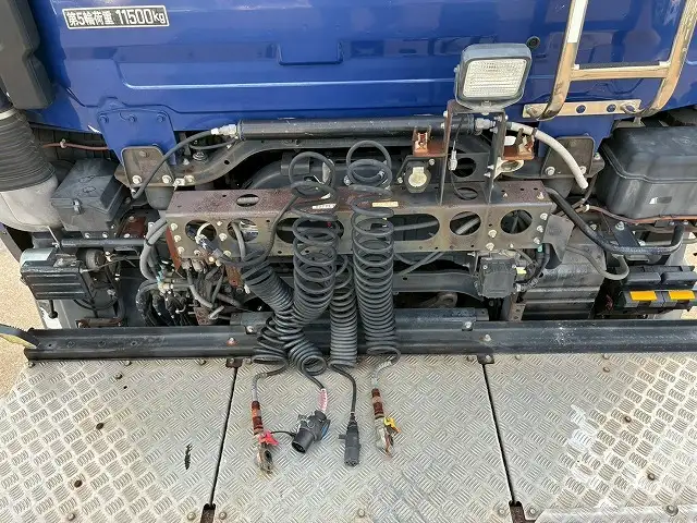 日産UD クオン 大型 トラクター ハイルーフ 1デフの中古トラック画像7