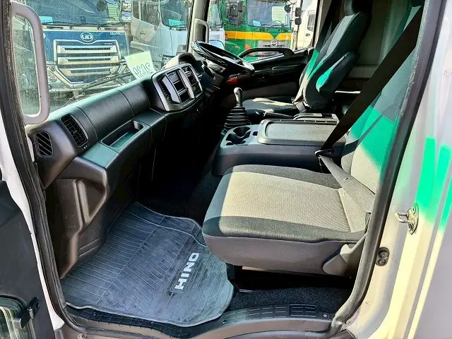 日野 レンジャー 中型/増トン ウイング ベッド TKG-FD7JLAAの中古トラック画像12