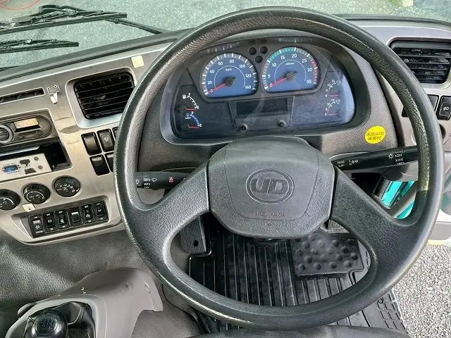 日産UD コンドル 中型/増トン ミキサー・ポンプ ベッド QDG-PW39Lの中古トラック画像11