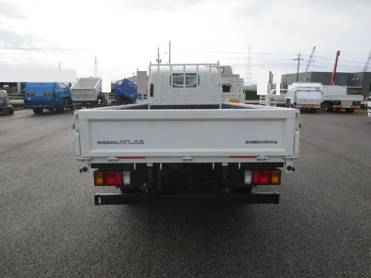 日産 アトラス 小型 平ボディ 2RG-AMR88AR R6の中古トラック画像6