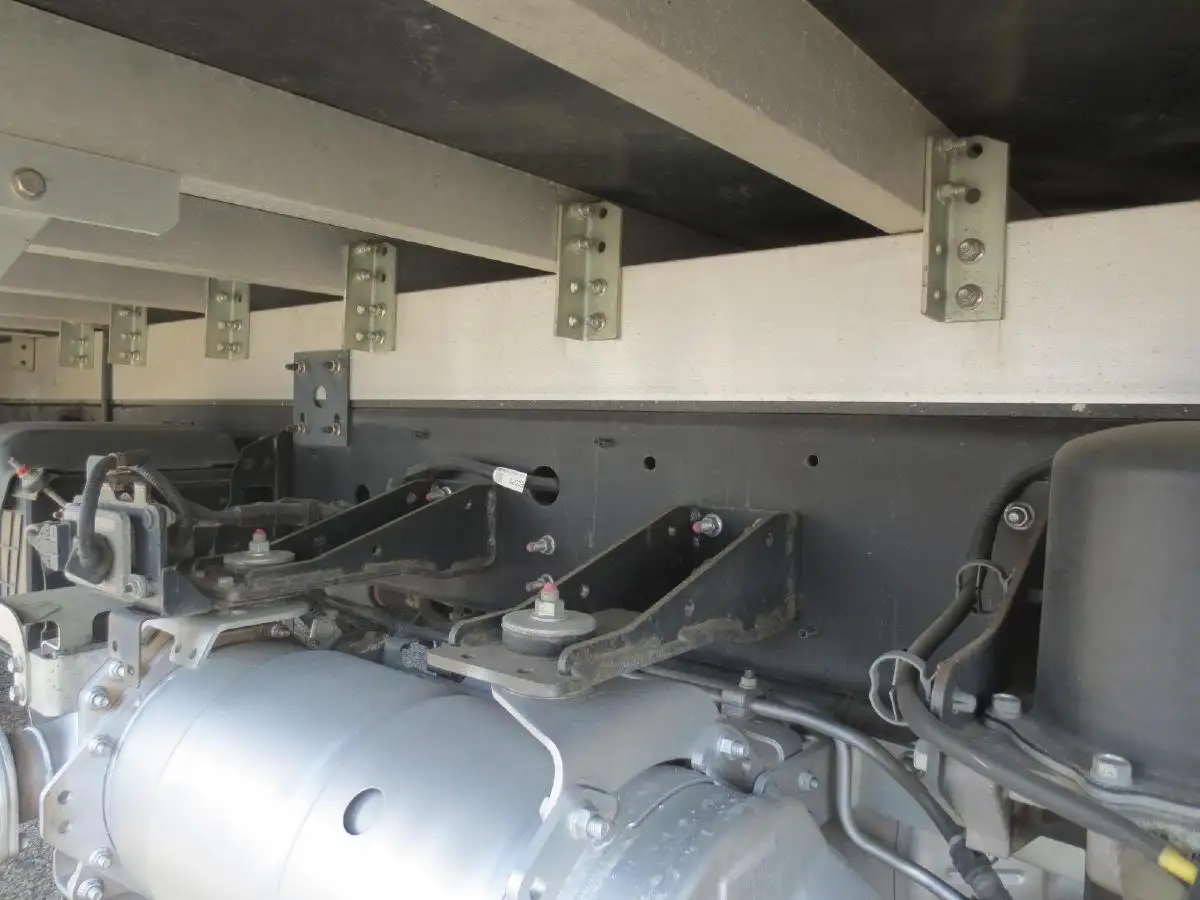 日野 レンジャー 中型/増トン アルミバン 3枚観音 2PG-FC2ABAの中古トラック画像20