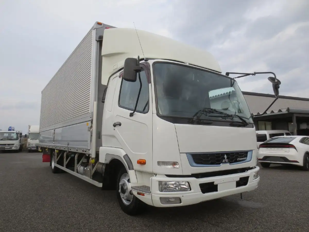 三菱 ファイター 中型/増トン ウイング エアサス ベッドの中古トラック画像3
