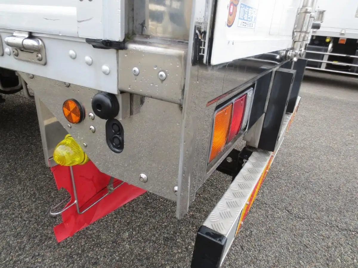 三菱 ファイター 中型/増トン ウイング エアサス ベッドの中古トラック画像12