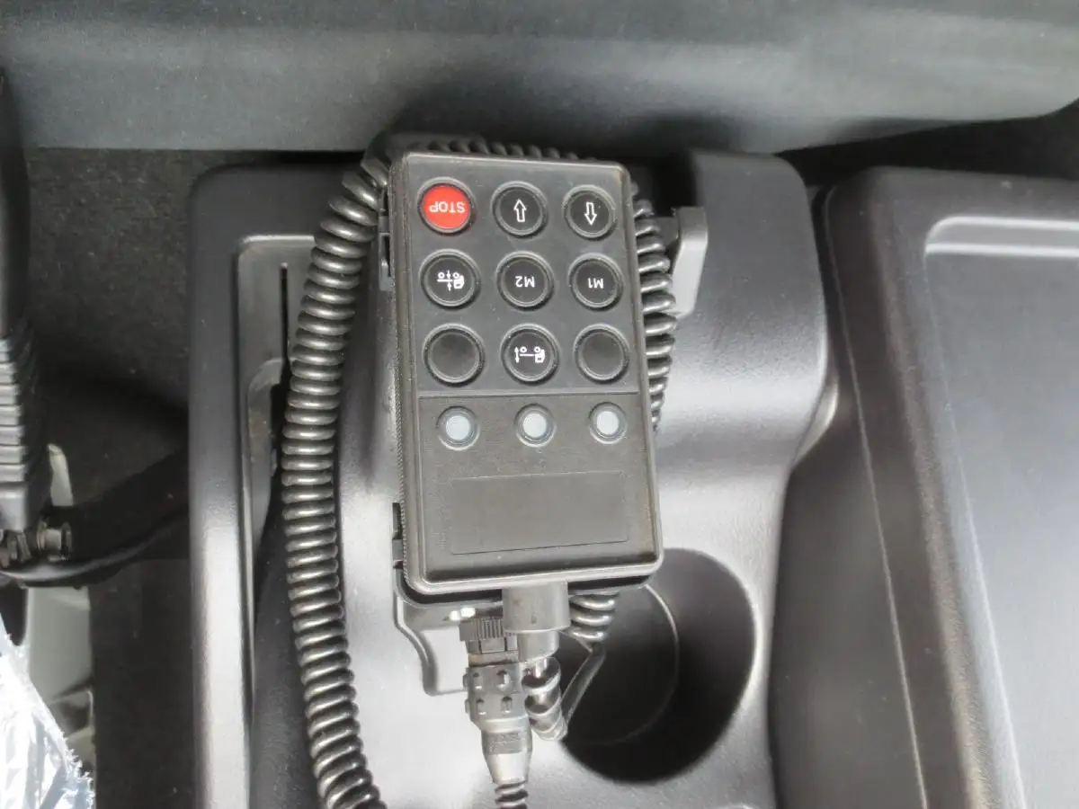 三菱 ファイター 中型/増トン ウイング エアサス ベッドの中古トラック画像18