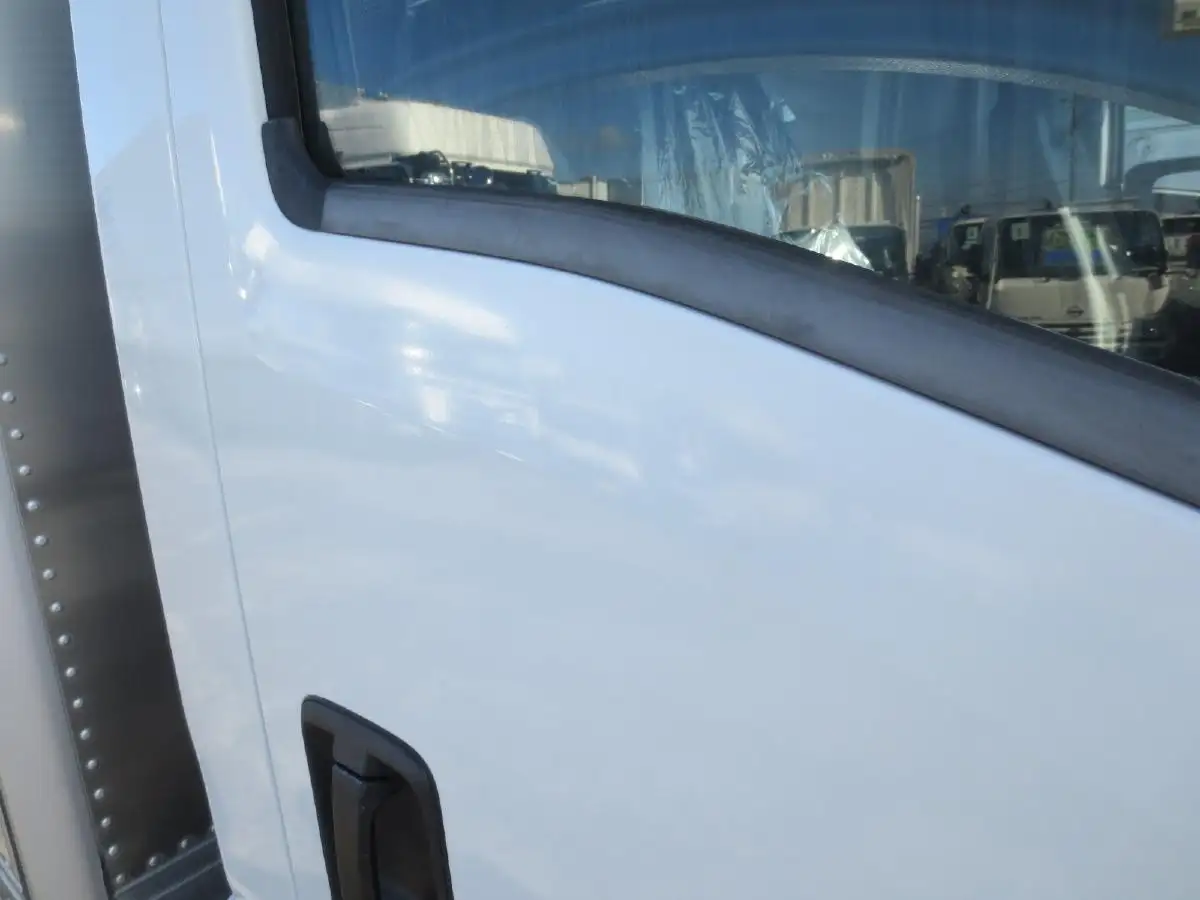 いすゞ フォワード 中型/増トン アルミバン パワーゲート TKG-FRR90S2の中古トラック画像15