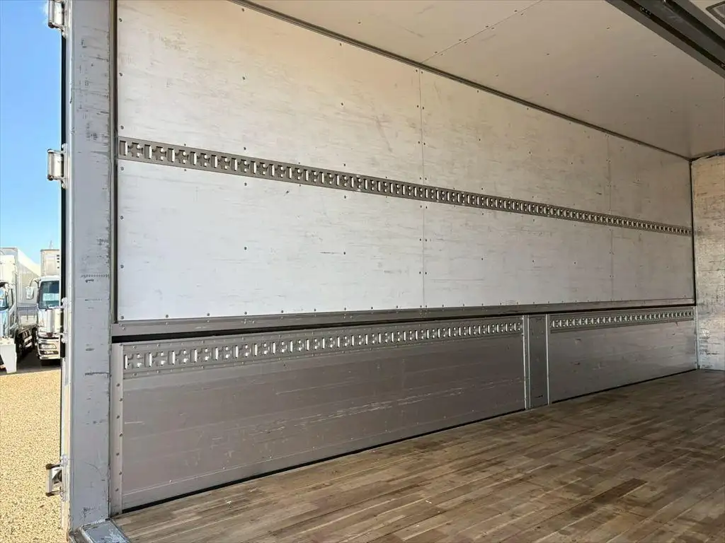 日野 レンジャー 中型/増トン ウイング ベッド 2PG-FD2ABAの中古トラック画像9