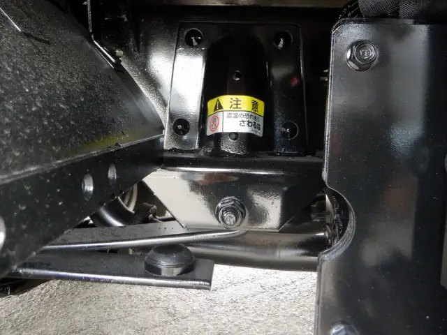 いすゞ エルフ 小型 平ボディ Wキャブ 2RG-NHR88Aの中古トラック画像像17