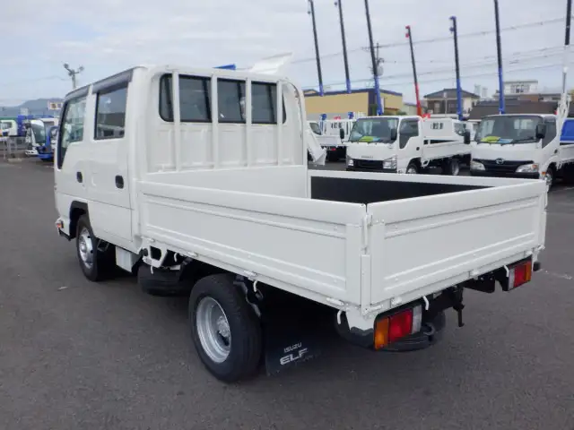 いすゞ エルフ 小型 平ボディ Wキャブ 2RG-NHR88Aの中古トラック画像5
