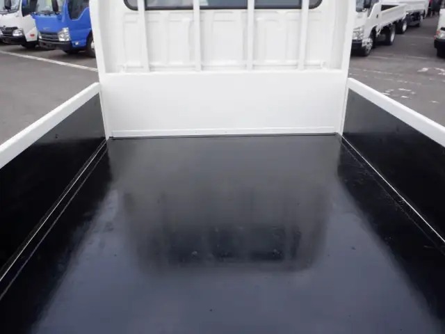 いすゞ エルフ 小型 平ボディ Wキャブ 2RG-NHR88Aの中古トラック画像6