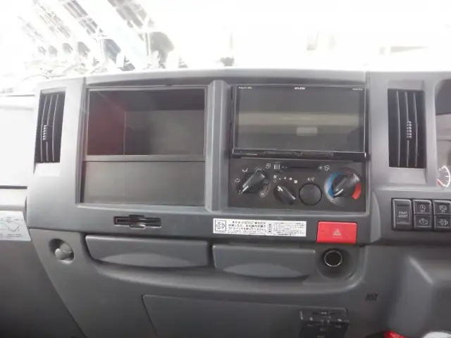 いすゞ エルフ 小型 平ボディ Wキャブ 2RG-NHR88Aの中古トラック画像11