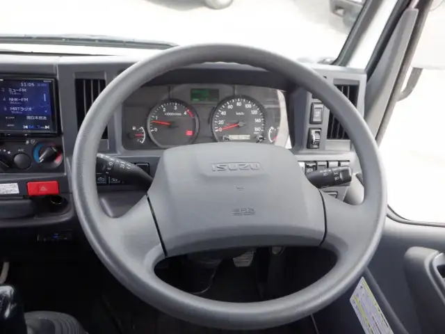 いすゞ エルフ 小型 平ボディ Wキャブ 2RG-NHR88Aの中古トラック画像10