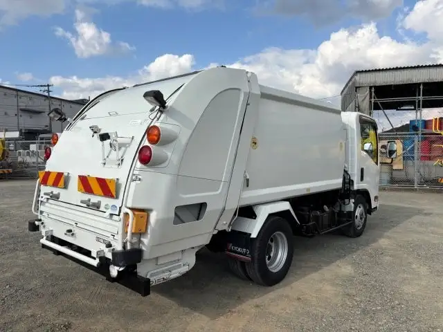 いすゞ エルフ 小型 パッカー車 プレス式 TPG-NMR85Nの中古トラック画像3