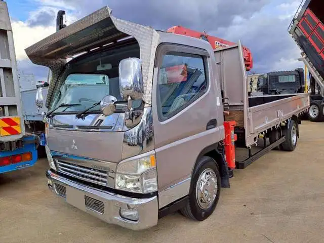 三菱 キャンター 小型 クレーン付 5段 ラジコン の中古トラック【車両No.202093】