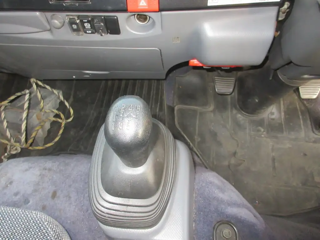 いすゞ エルフ 小型 アルミバン パワーゲート カスタムの中古トラック画像15