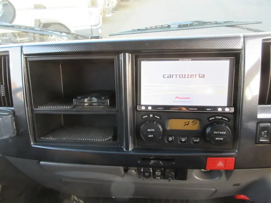 いすゞ エルフ 小型 アルミバン パワーゲート カスタムの中古トラック画像16