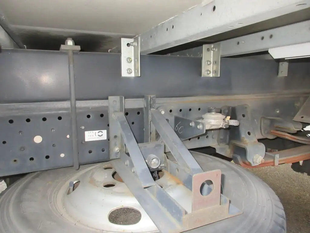 いすゞ エルフ 小型 アルミバン パワーゲート カスタムの中古トラック画像18