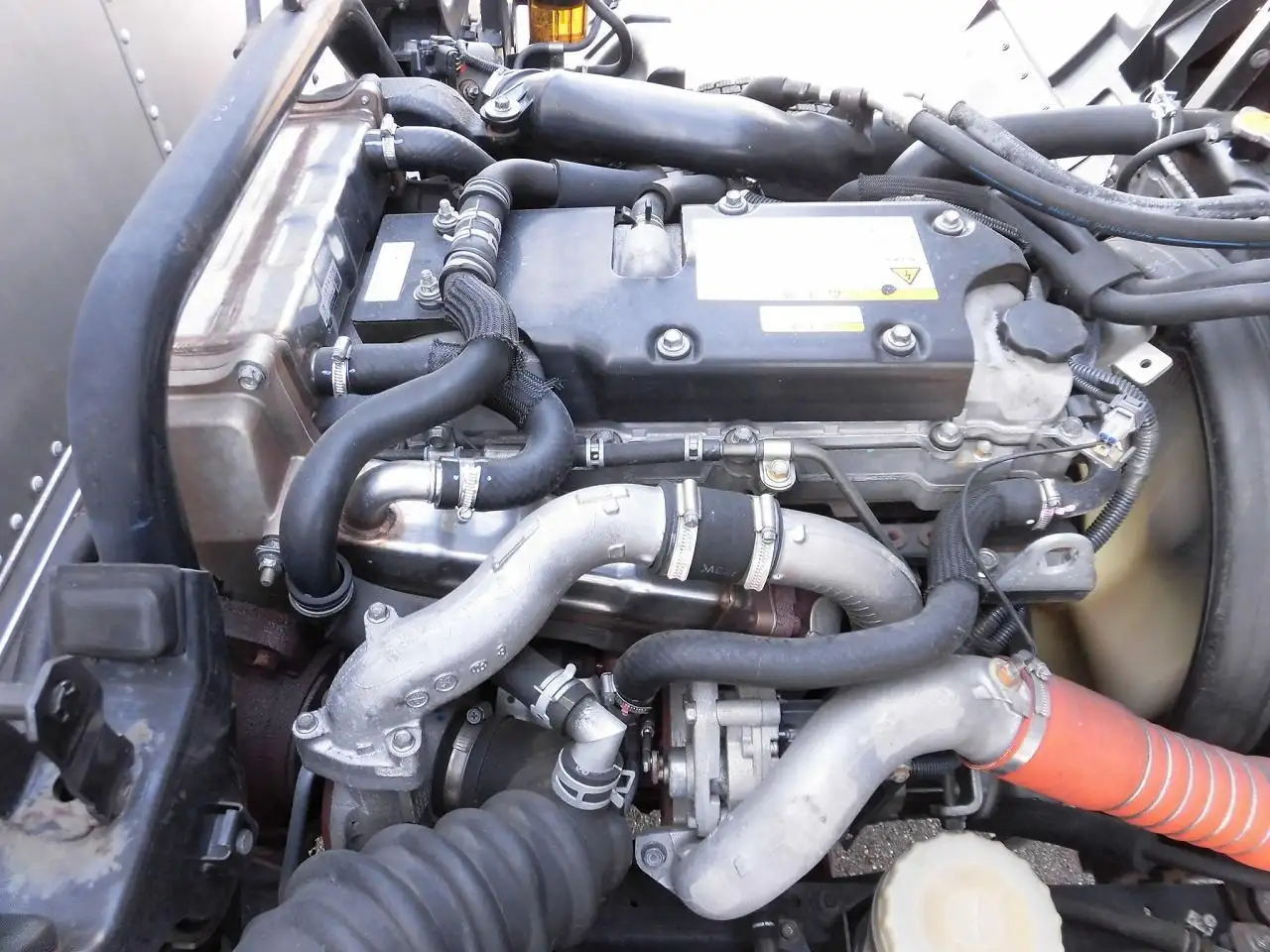 いすゞ フォワード 中型/増トン アルミバン パワーゲート TKG-FRR90S2の中古トラック画像20