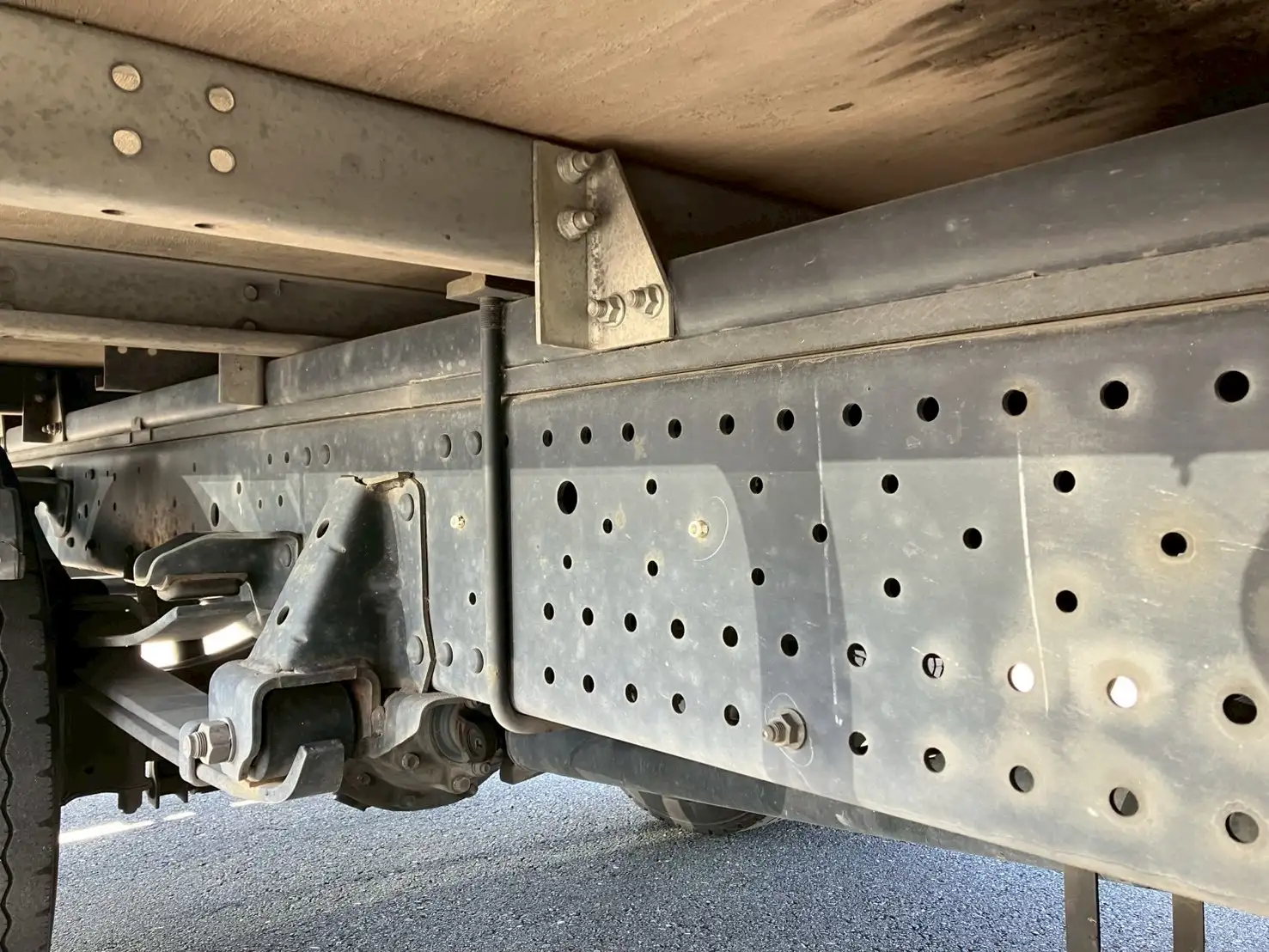 いすゞ エルフ 小型 アルミバン パワーゲート TRG-NPR85ANの中古トラック画像18