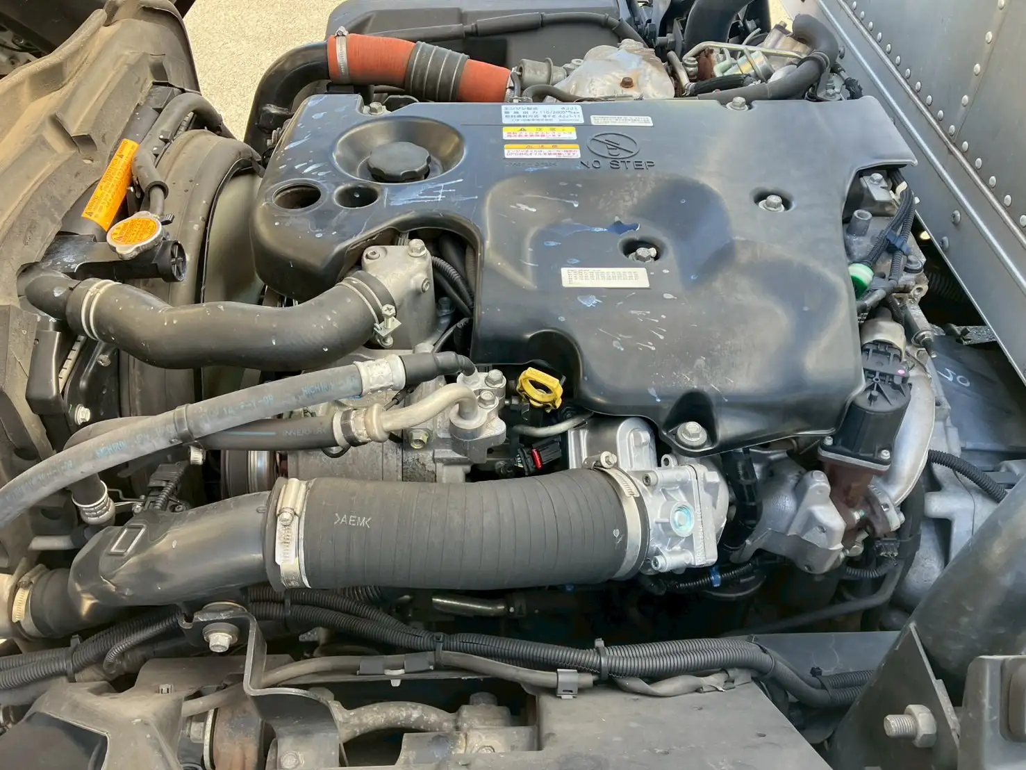 いすゞ エルフ 小型 アルミバン パワーゲート TRG-NPR85ANの中古トラック画像19