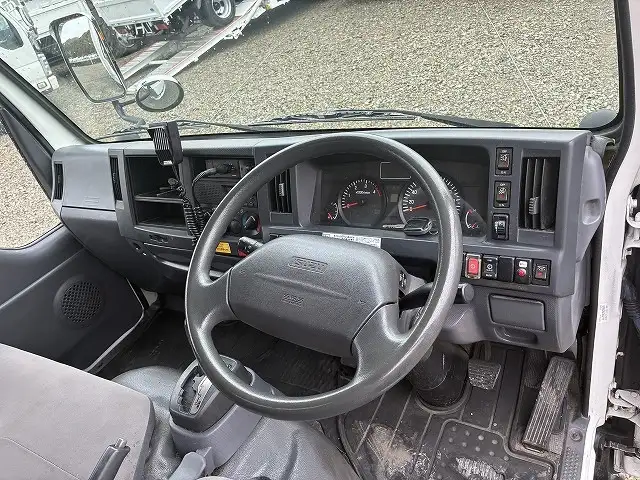 いすゞ エルフ 小型 アルミバン TKG-NHR85AN H26の中古トラック画像10