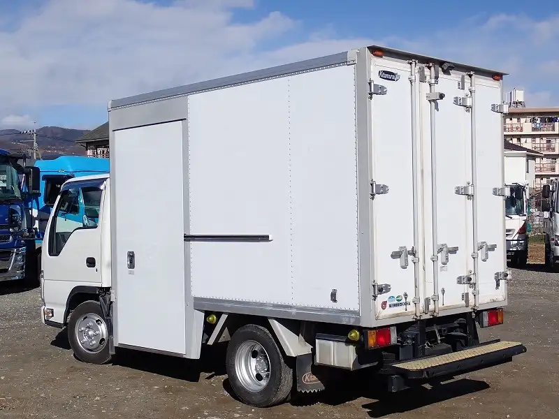いすゞ エルフ 小型 アルミバン サイドドア 3枚観音の中古トラック画像5