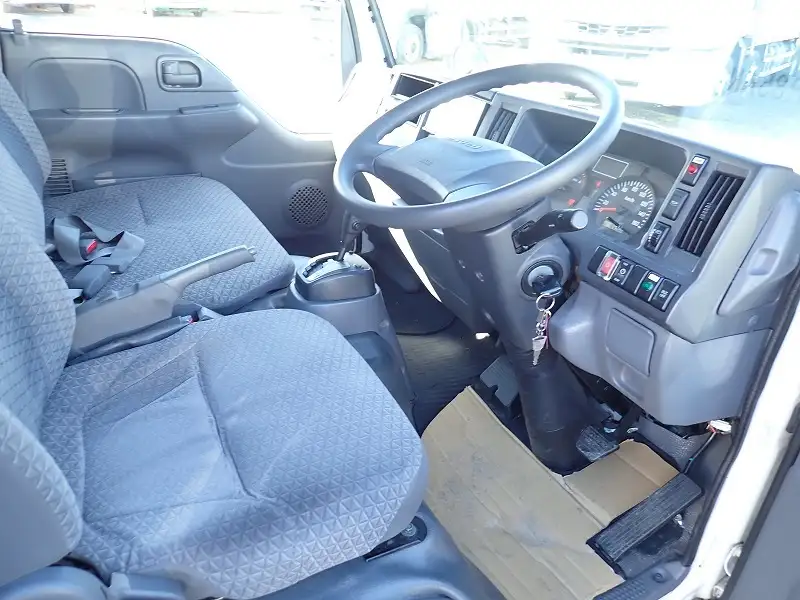 いすゞ エルフ 小型 アルミバン サイドドア 3枚観音の中古トラック画像10