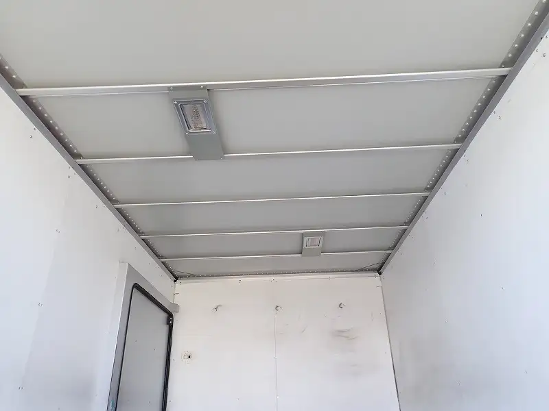 いすゞ エルフ 小型 アルミバン サイドドア 3枚観音の中古トラック画像8