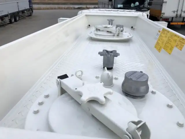 日野 デュトロ 小型 タンク車 ローリー 2DG-XZU675Mの中古トラック画像7