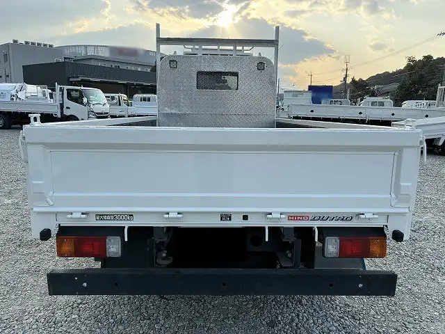 日野 デュトロ 小型 平ボディ 2RG-XZU645M R3の中古トラック画像4