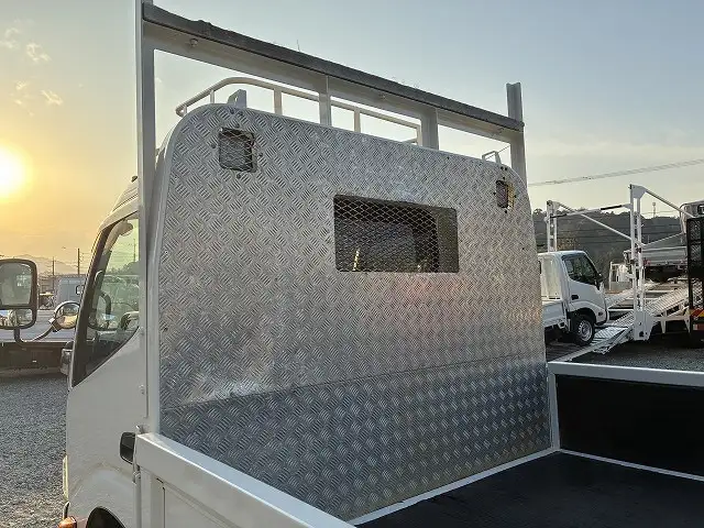 日野 デュトロ 小型 平ボディ 2RG-XZU645M R3の中古トラック画像9