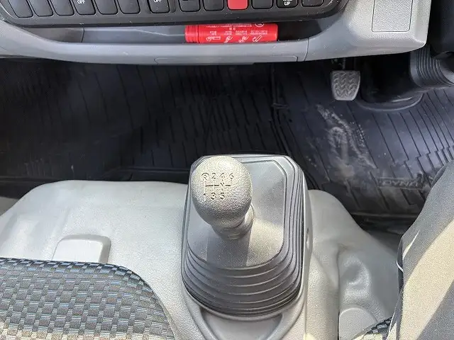 トヨタ ダイナ 小型 平ボディ パワーゲート 床鉄板の中古トラック画像14