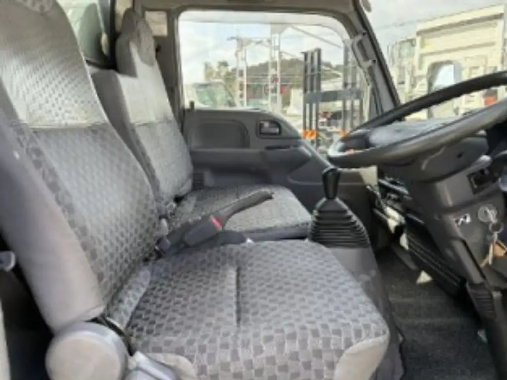 日産 アトラス 小型 平ボディ 幌 KR-AHR69の中古トラック画像9