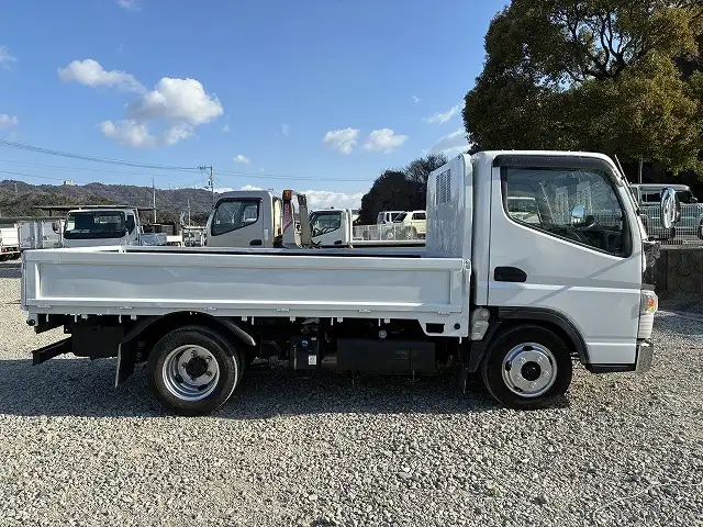 三菱 キャンター 小型 平ボディ 2RG-FBA20 R2の中古トラック画像3