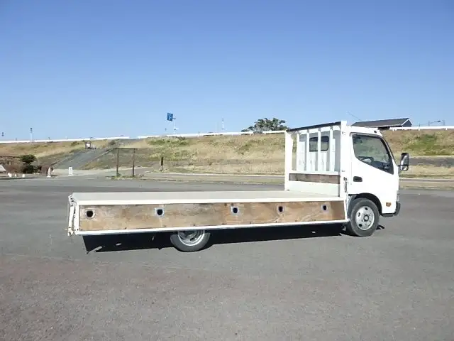 トヨタ ダイナ 小型 平ボディ TKG-XZU655M H28の中古トラック画像5