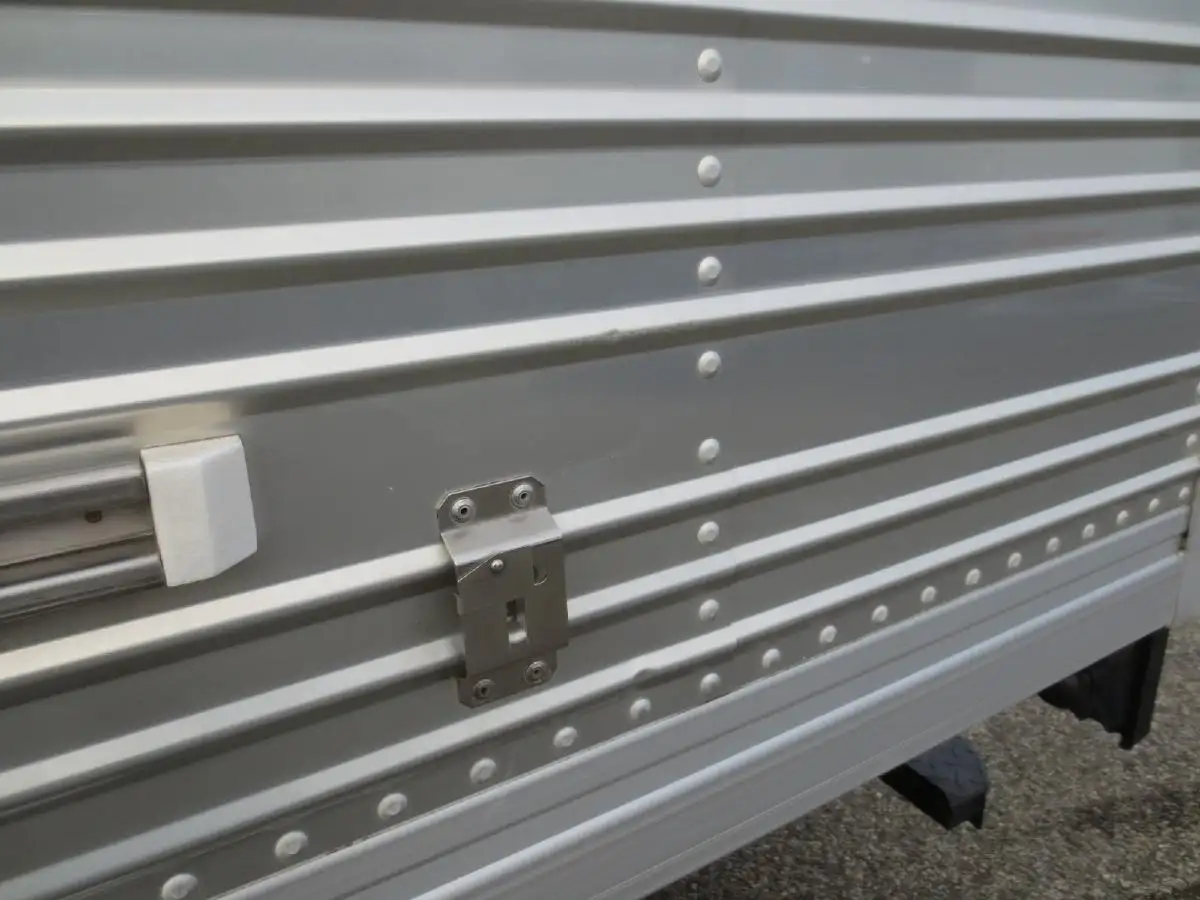 いすゞ エルフ 小型 アルミバン サイドドア 2RG-NJR88ANの中古トラック画像11