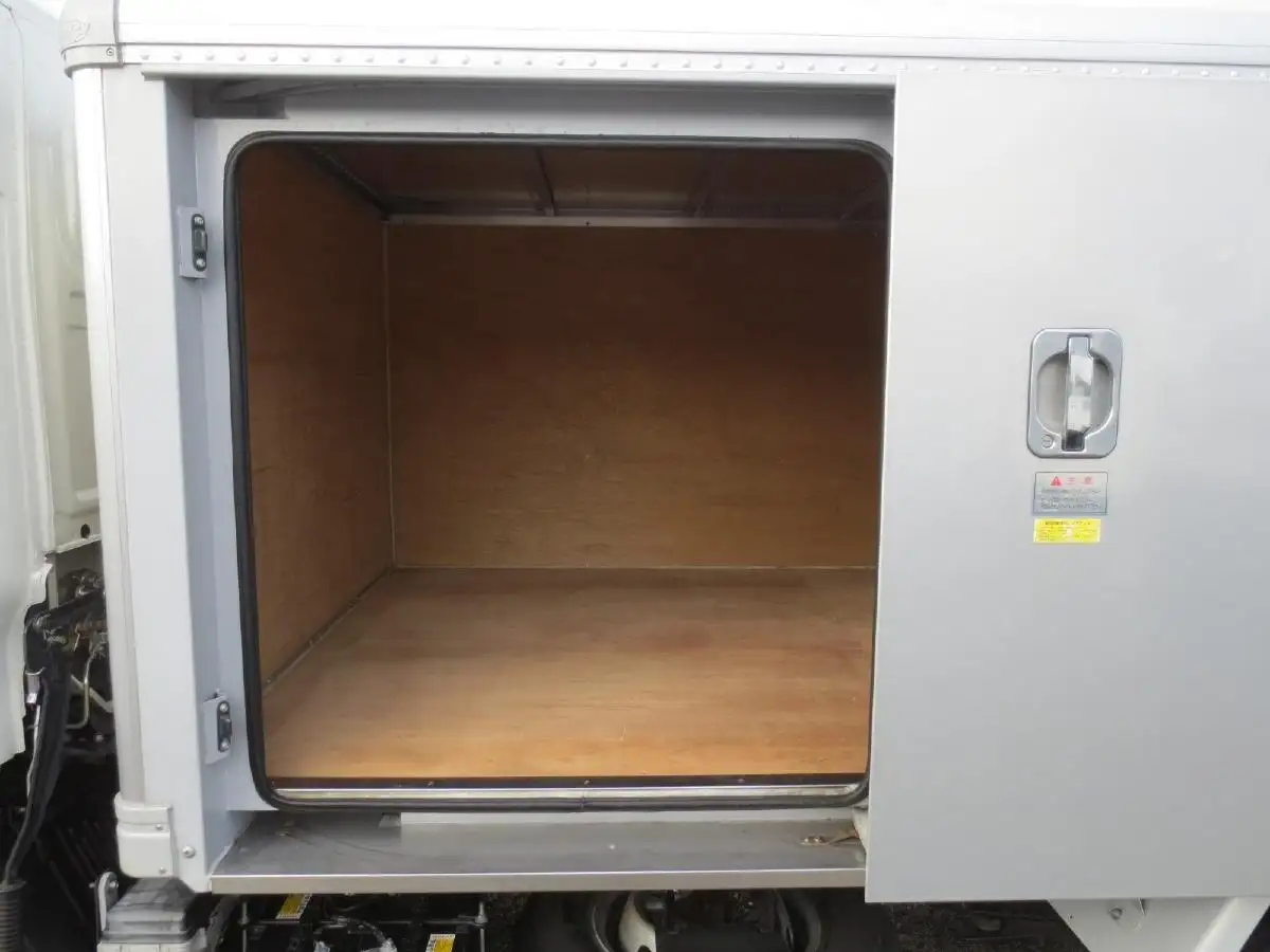 いすゞ エルフ 小型 アルミバン サイドドア 2RG-NJR88ANの中古トラック画像9