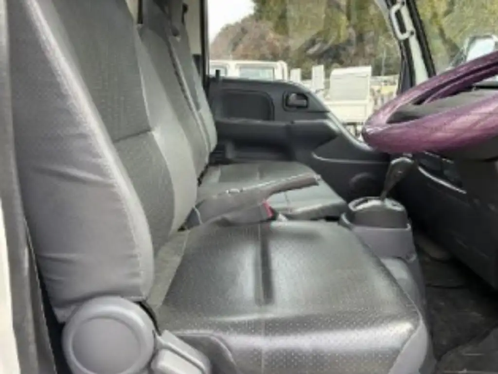 いすゞ エルフ 小型 平ボディ 2RG-NJR88A R2の中古トラック画像10