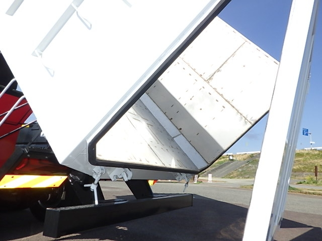 三菱 スーパーグレート 大型 ダンプ 土砂禁 ステンレス張りの中古トラック画像8