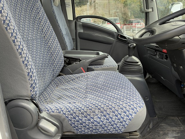 いすゞ エルフ 小型 平ボディ 床鉄板 2RG-NMR88ARの中古トラック画像11