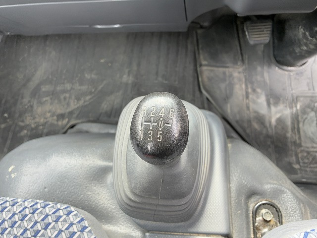 いすゞ エルフ 小型 平ボディ 床鉄板 2RG-NMR88ARの中古トラック画像15