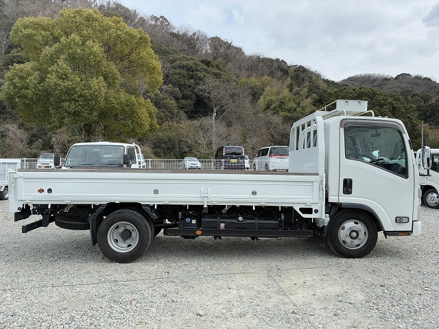 いすゞ エルフ 小型 平ボディ 床鉄板 2RG-NMR88ARの中古トラック画像2